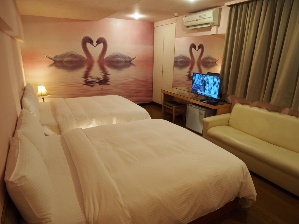 Day Chen Hotel Yilan Extérieur photo