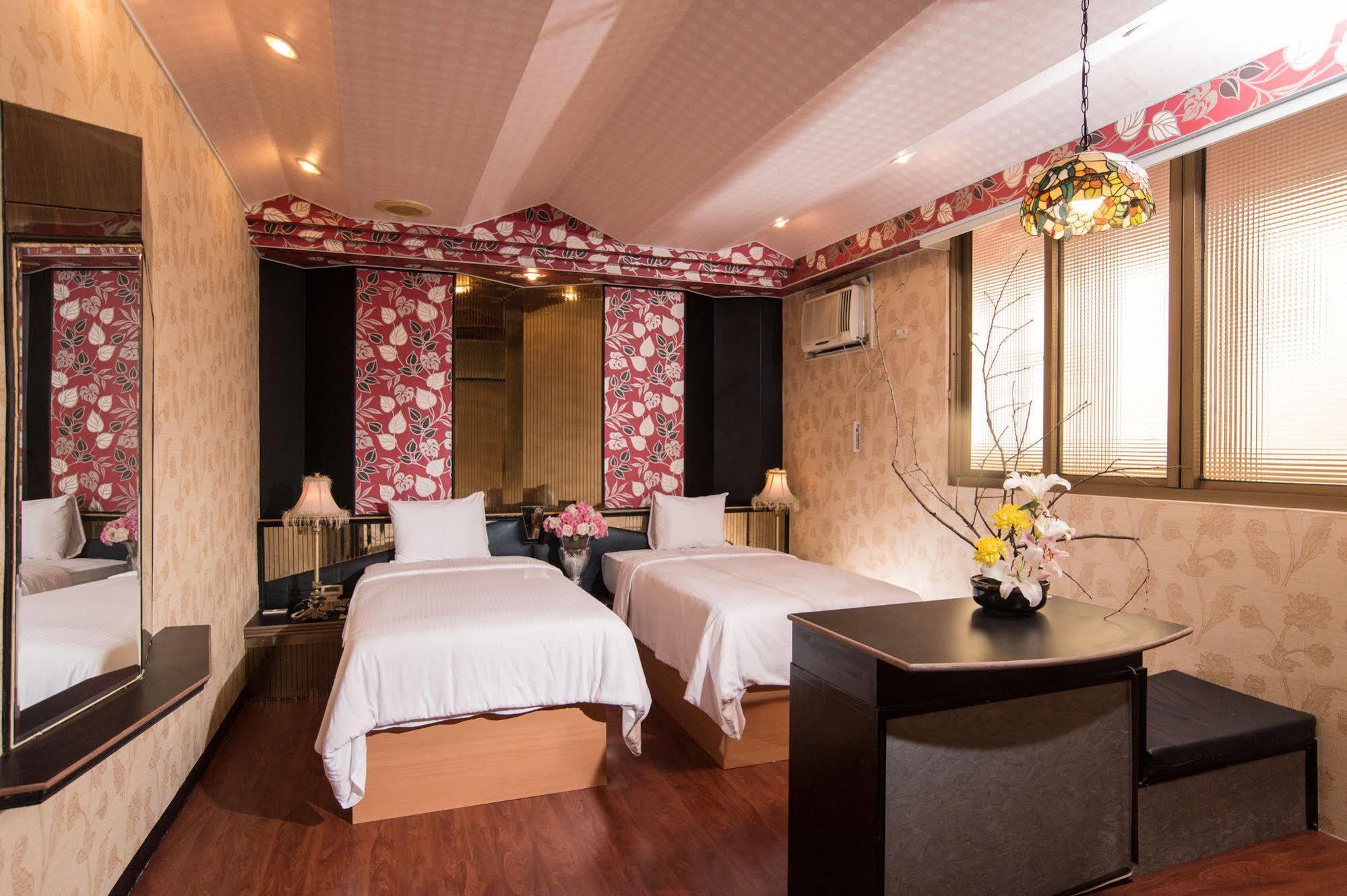 Day Chen Hotel Yilan Extérieur photo